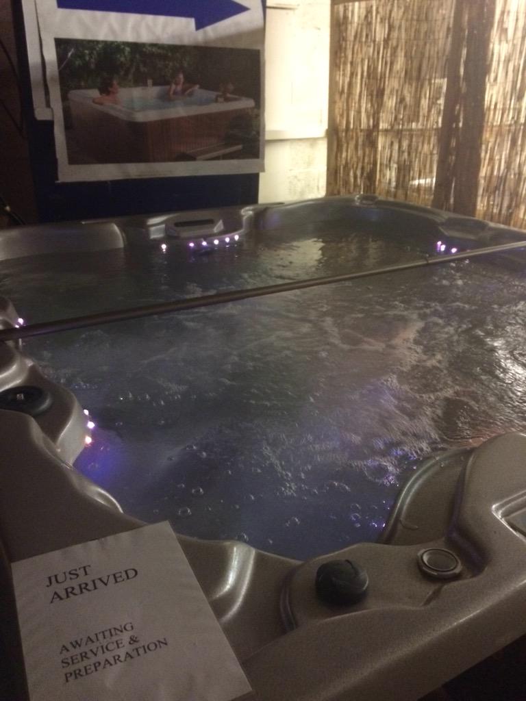Hot Tubs North West (HottubNorthWest) Twitter
