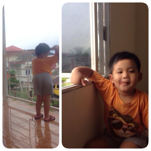 englaearllano's tweet photo. Kuraaaang Kerjaannn...😄😂😂 Pulang skolaah &amp; les Hujan aweet benerr dahh 💦💦💦 http://t.co/D9cXhRMsrr