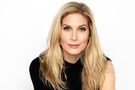 Buenos dias! *Sale de casa y pasa por Grannys a tomar un café con hielo*