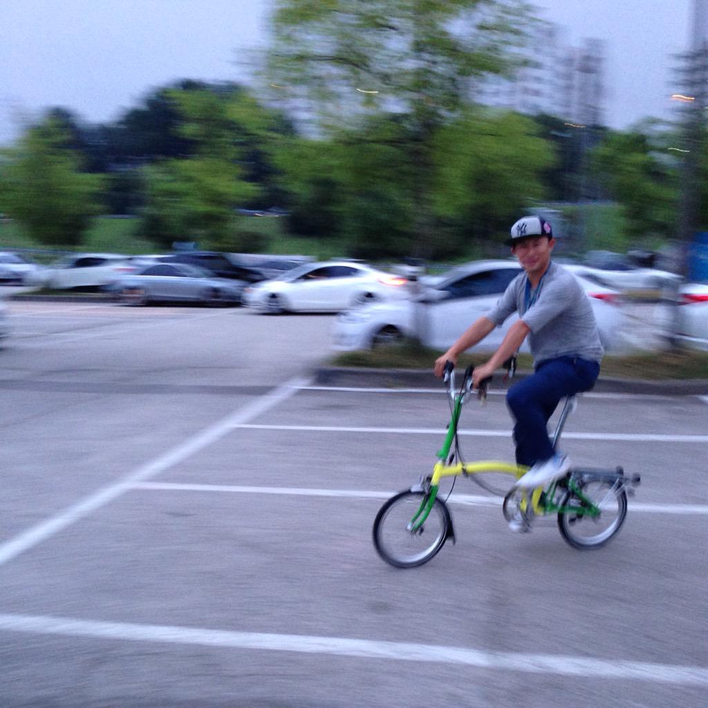 imfreeskier's tweet photo. @amokkaaa ✌🏼️😉😍 나두요!! ㅋㅋㅋ
슝슝슝 ㅋㅋㅋㅋ 하하하 http://t.co/dDp2WuDOKR