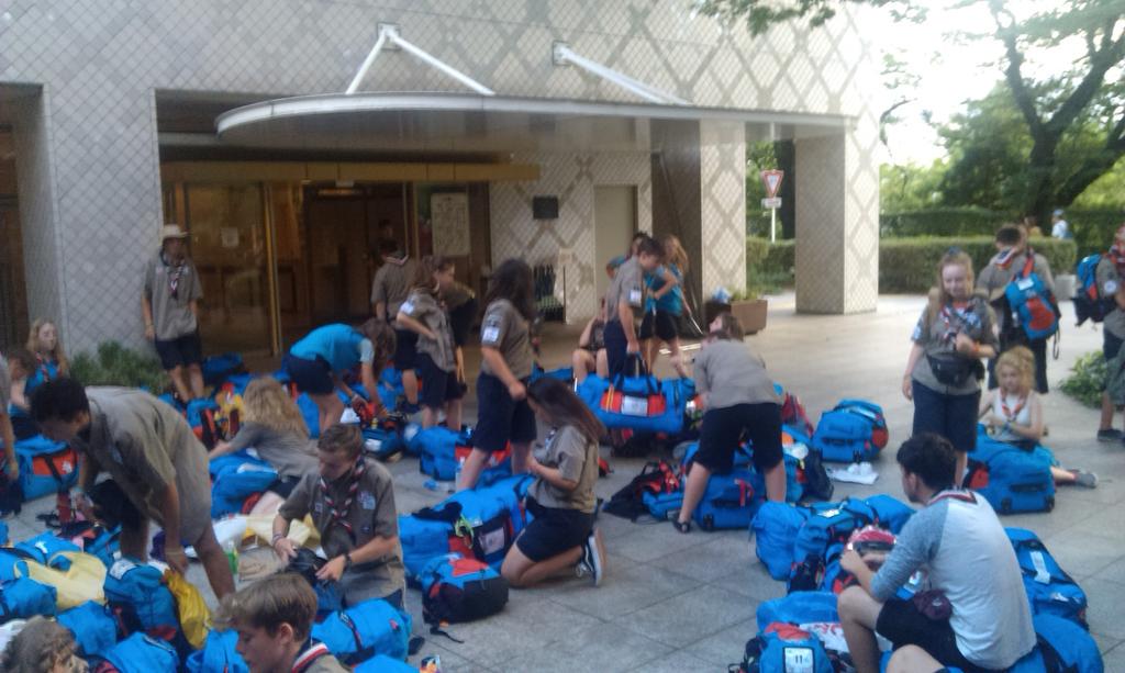 Final packing before our long flights home back to #Yorkshire <a href="/ukcontingent/">UK Contingent 🇬🇧⚜️</a> <a href="/GirlguidingNEE/">Girlguiding North East</a> <a href="/CYScouts/">Central Yorkshire Scouts</a> #japan2015