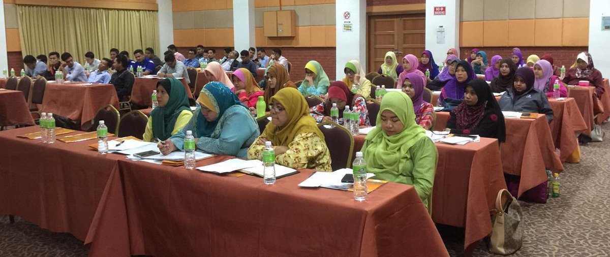 ptgphg's tweet photo. Kursus Asas Pentadbiran Tanah Anjuran PTG   pada 28 hingga 29 Julai 2015 di Kompleks Dagangan Mahkota . http://t.co/A253r5inxj