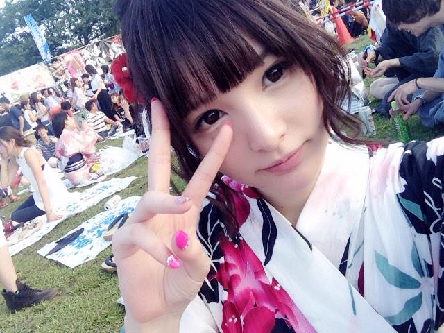 神宮の花火大会今年もいってきた&hearts;︎&hearts;︎&hearts;︎ http://t.co/SDzzlmhVHZ