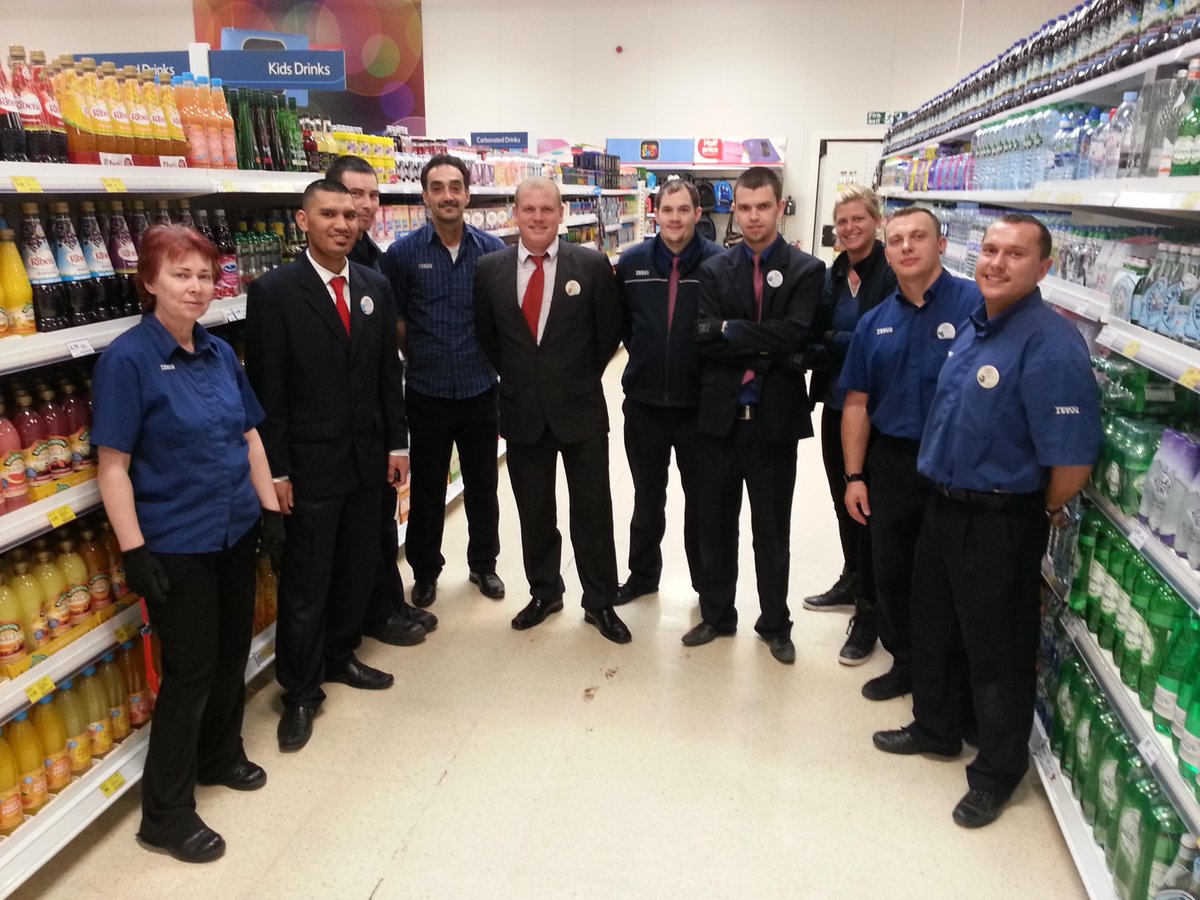 MisterAsim's tweet photo. Superb performance guys!  Well done! @TescoTaplow  #teamworkmakesthedreamwork @Andephine1 @hamiltoncol @timclay81 http://t.co/IXiFMV3MH4