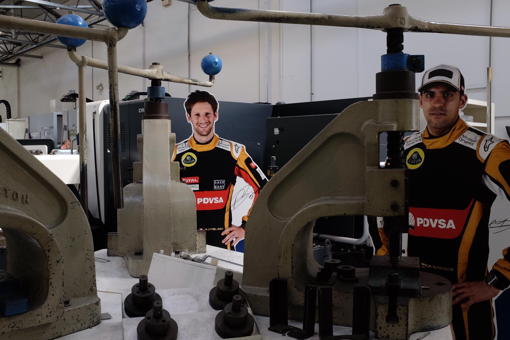 CMHc7L7WEAAk_KO.jpg:large