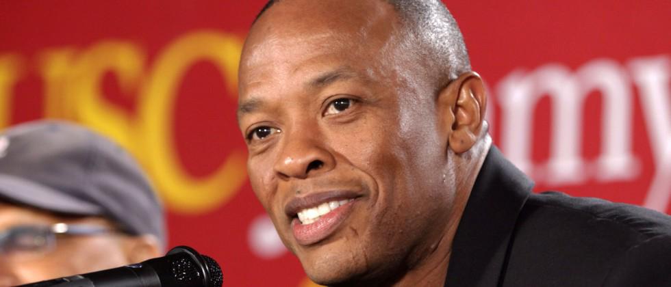 TVNET_zinas's tweet photo. Šo albumu gaidījām 16 gadus! «Komptona» - Dr.Dre atmiņu plate http://t.co/IyfvvWtCxI http://t.co/mlaZ8A8lug
