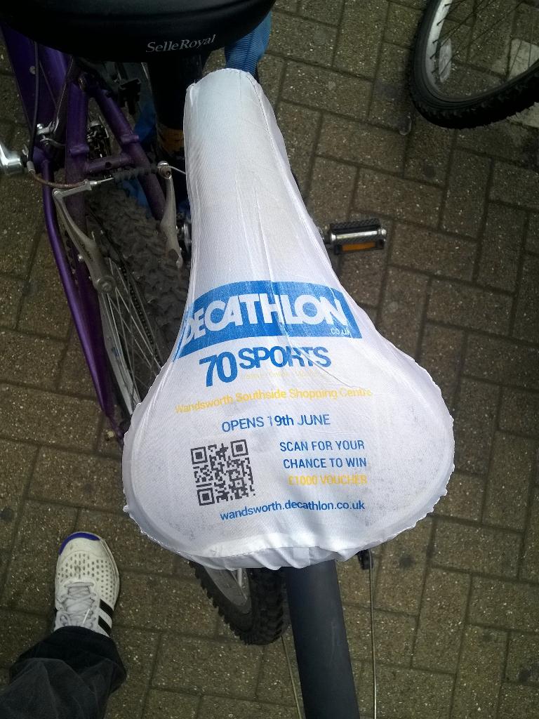 2 months later, I still see these outside stations,gyms &amp;restaurants. Well done team <a href="/DecathlonUK/">Decathlon UK</a>  ! @thibdecathlon