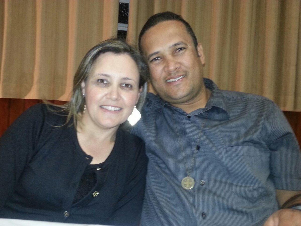 toledocn's tweet photo. hoje eu e meu amor @ax_cn comemoramos 4 anos de namoro #feliz #grataaDeus http://t.co/jVxYF2kSq2