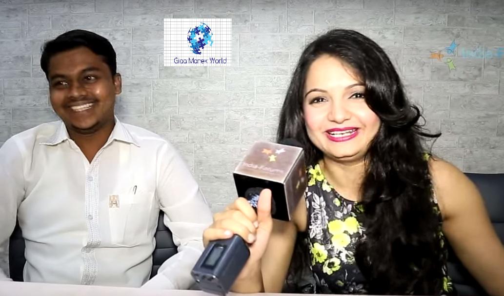 GiaaManekWorld's tweet photo. #Pic03~ @Giaa_Manek meets her fans on IF Office :) http://t.co/ZNiUVK05GX