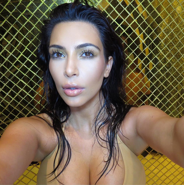 Kim Kardashian Pregnant Naked - Complex ar Twitter: \