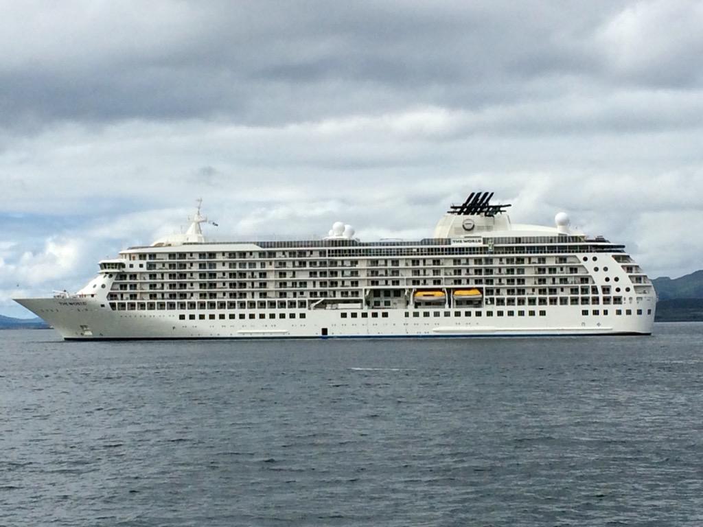 DonaldColville's tweet photo. On board the #MStheWorld for an @SpecialReleases tasting! #luxury #LoveScotch http://t.co/nV2ipDlRdr