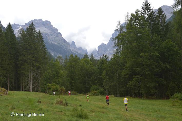 irene_righetti's tweet photo. Oggi la #Rampagada è su @runnersworldITA con le impressioni di chi l'ha corsa http://t.co/GRNseDXrcu http://t.co/IQrWt172hp