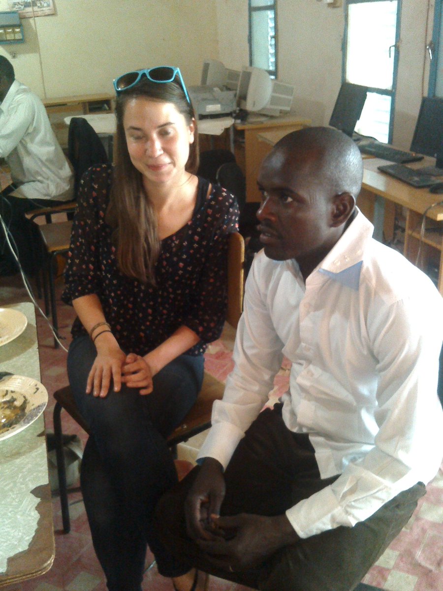 aboukarissa's tweet photo. #zinder recoit les #jeuneleader de la région de #diffa formation sur #reseauxsociaux #PDEVII @SFCG_NIGER @lewa762 http://t.co/cXeGvXUMMG