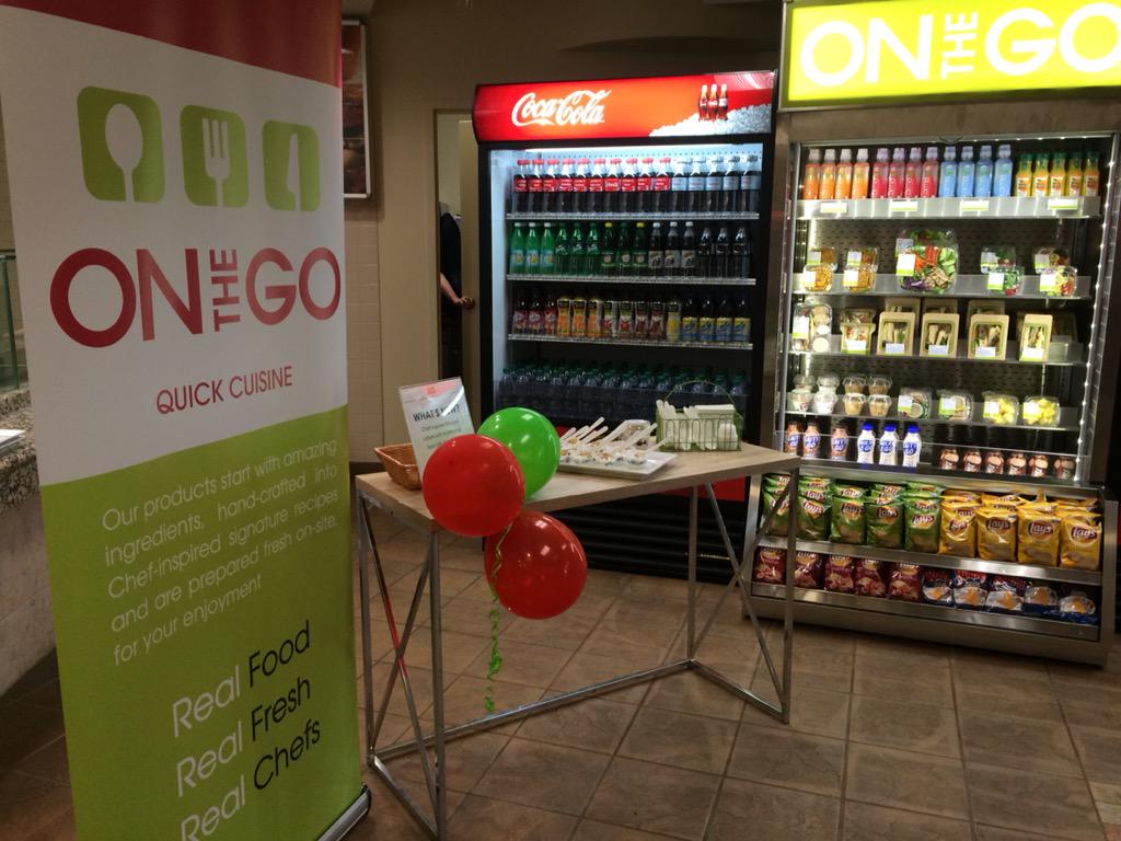 jessloveslocal's tweet photo. ON THE GO SAMPLES at Seton Cafe! Fresh Fruit, Granola &amp; Yogurt Parfait #nomnom @OntheGoQC @MSVU_Halifax http://t.co/ETCj1sGC9m