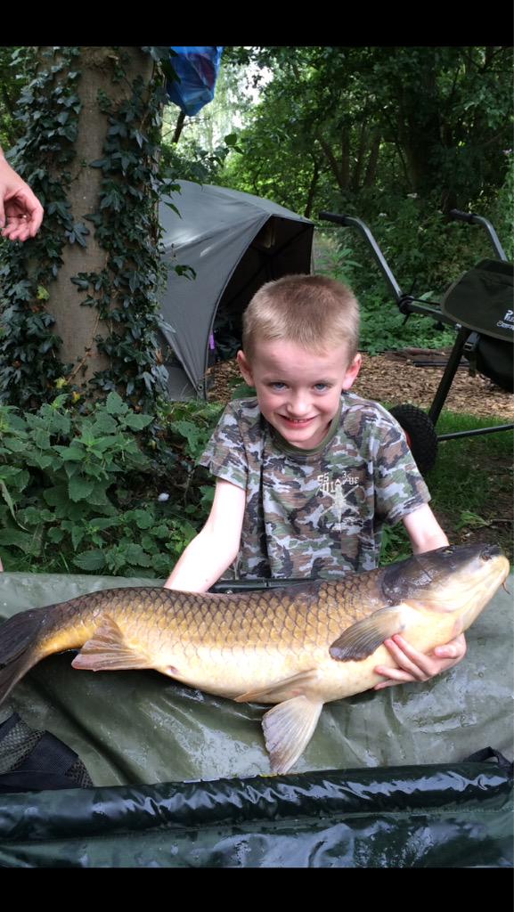 7 year old Blake Howells with a 13.8 common <a href="/Taswood_lakes/">Taswood_lakes</a>