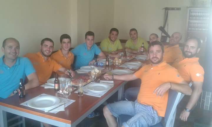 GaiterosChata's tweet photo. Gran fin d semana el pasado!!! Pasacalles\dianas y mucho + cn #soplagaitas en #Bayubasdeabajo #Almazan #Fuente-tovar http://t.co/OF8kc9p9yb