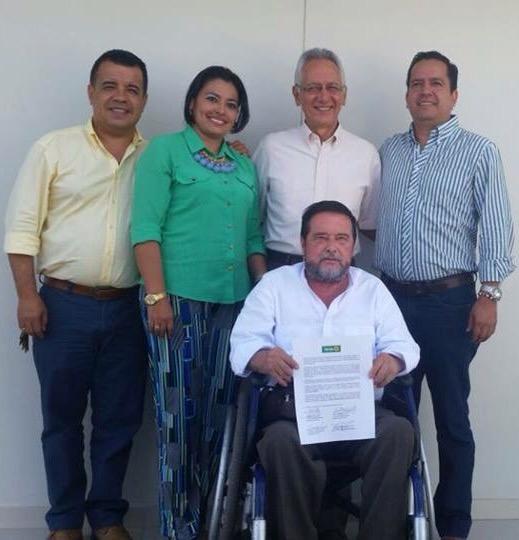 alianzaverdetol's tweet photo. Se oficializó el apoyo a la candidatura de @GA_Jaramillo. El triunfo es por Ibague. @reyesmjaimee @avellanedalc http://t.co/GelCxvkwuk