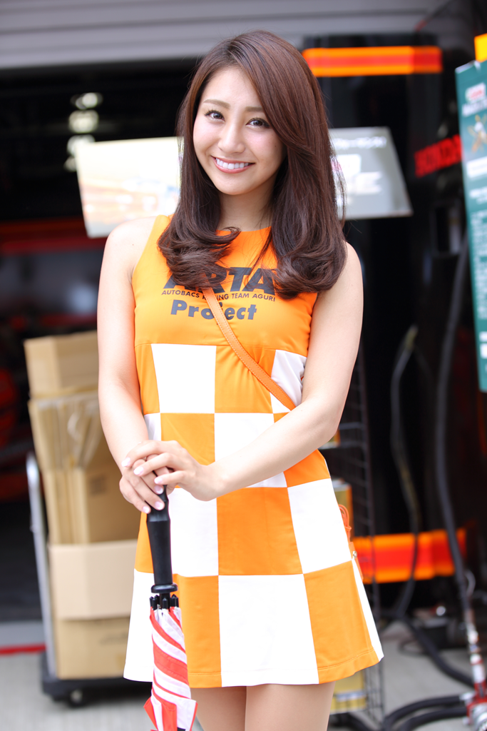 htman32's tweet photo. 【SUPER GT第4戦 FUJI GT 300km RACE 予選】ピットウォーク
2015 ARTA GALS: 田中梨乃さん
優勝おめでとうございます!
#fsw_GT4 #supergt http://t.co/Dws73OJPLE
