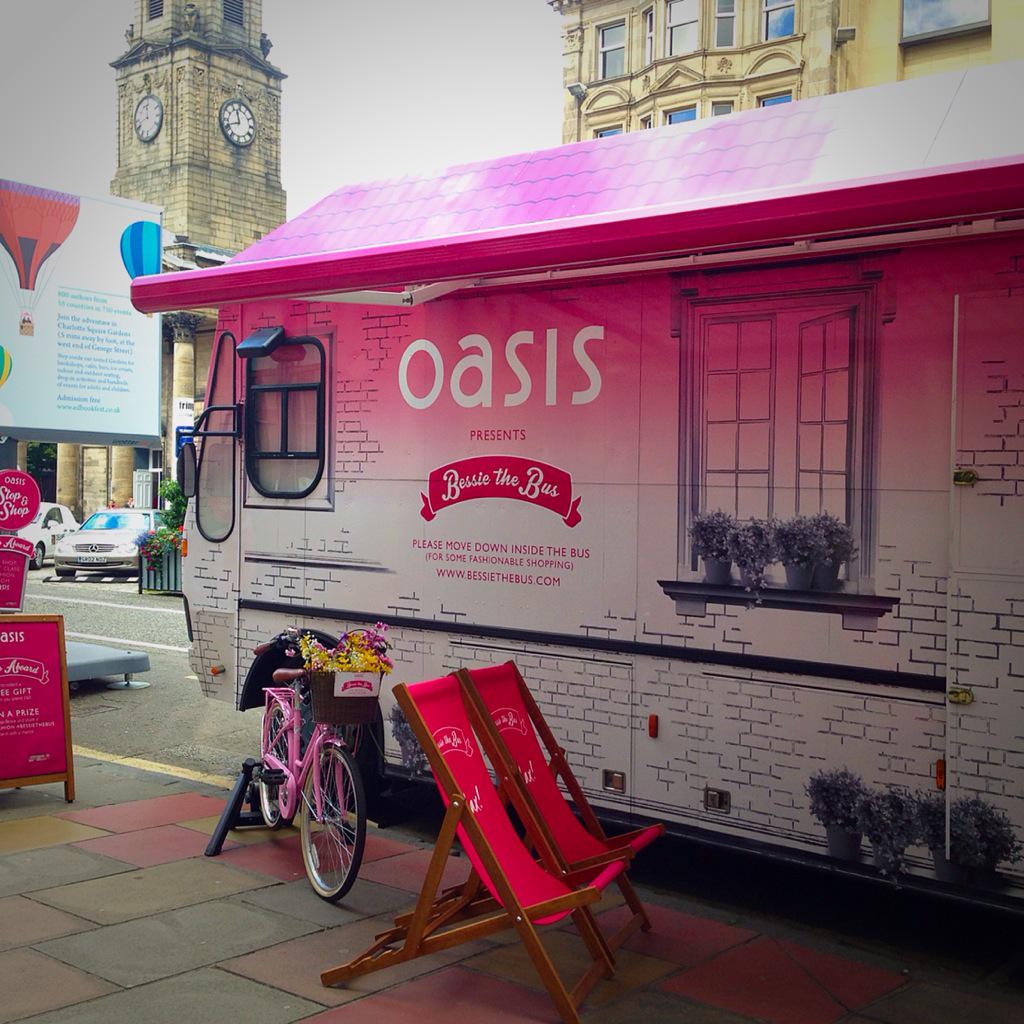 Oasis Glasgow tweet media