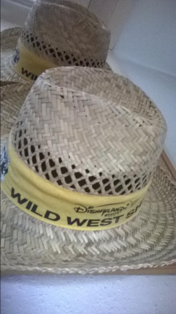 My quirky holiday gifts re #MyHolidayism competition