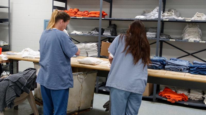 WLWT's tweet photo. Sheriff: Inmate workers saved Clermont Co. $864k last year http://t.co/XvEi76PRiP http://t.co/LP5gECTmbS