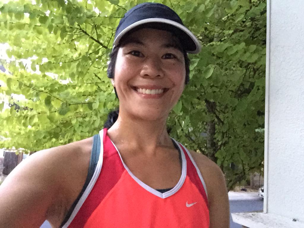 happyrunningmom's tweet image. Joined in on the color fun &amp;amp; wore red. 
5 miles for #earthathon #RunderfulRunners
#PlankADay streak day 136 - 2 min.