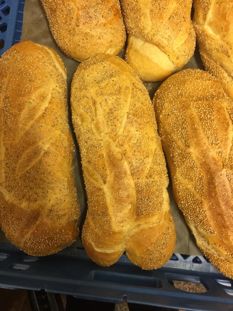 BABYG0ATS's tweet photo. It finally happened #DICKbread http://t.co/aCx6VXRZFB
