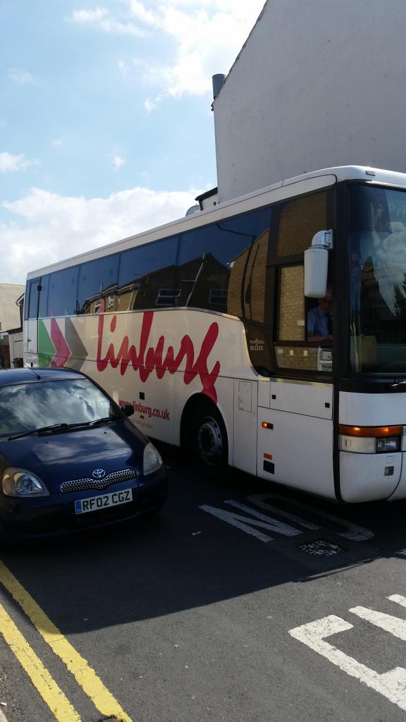 astourbus tweet picture