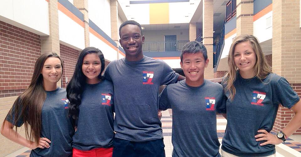 sachi_munshi's tweet photo. junior class shirts are in!! pick them up at general parking pass pickup, or Spartan spectacular for $20!!😛 #slhs17 http://t.co/uARSnLGShv
