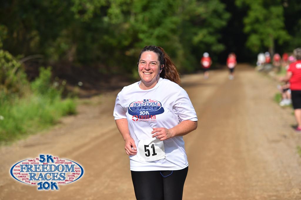 MichFitness's tweet photo. #MIFitAmbassador Holly Mulligan shares what keeps her going when her motivation starts to tank http://t.co/OidcsB9ZUA http://t.co/jT7iq0ADgr