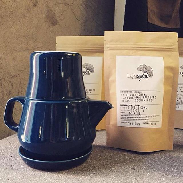 MercadoUrbanoMx's tweet photo. Este 15 y 16 de Agosto podrás conocer @_hojaseca en#MercadoUrbano con sus deliciosos tes #SaveTheDate http://t.co/0AtTXJuyze