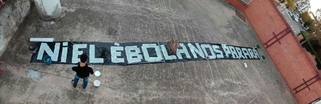 JumbaBCF's tweet photo. Ayรบdanos a dar color al Fondo cada partido. Si te gustan los tifos, tu sitio estรก entre nosotros. #JoinTheRejects http://t.co/KQrBPJ1diw