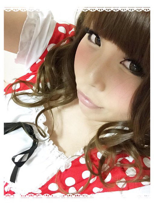 T.M.Revolutionのライブみてきましたー(*&acute;Д｀*)！パフィーと対バン！ 西川さんがカッコよすぎて美しすぎて幸せでした(つ&forall;｀*)♡ お友達とおそろいのミ○ーちゃん風メイドさん着たよ♪ メイド感わかるかな？