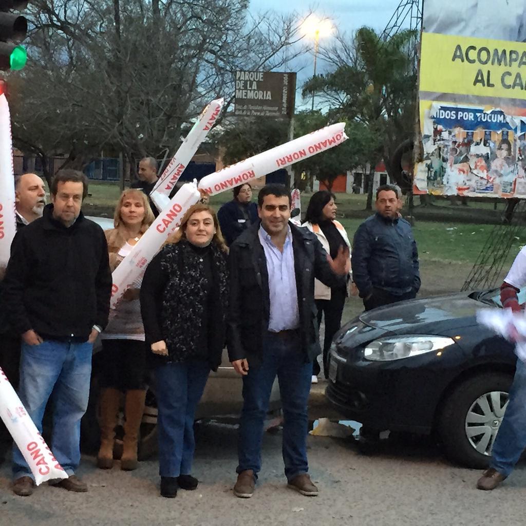 CambioUCRTuc's tweet photo. Ayer acompañamos a @JCanoOK en la gran caravana del #ApB. #LaListadeCano #La490 http://t.co/eJKF5iKnGG