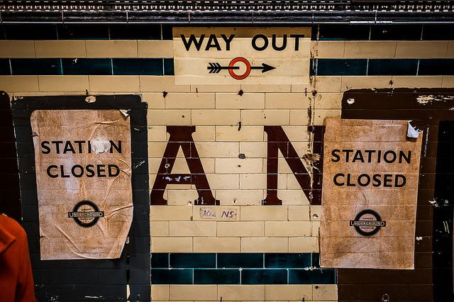 QuiqeeTeam's tweet photo. What would London be like without the underground? http://t.co/3od0OawkTG #London #tube http://t.co/KlDFcVtCgU