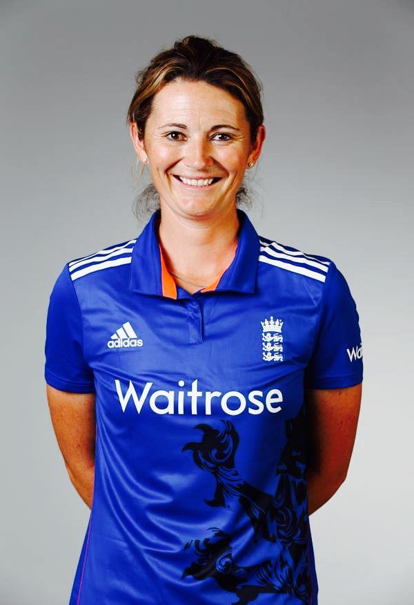 henpickednet's tweet photo. Nice to see that @ECB_Women led by @Lottie2323 are doing well against #Australia. Come on #Englanf http://t.co/VcMbK7gQBX