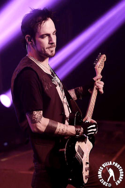 lea_ree_'s tweet image. #КаждыйФолловитКаждого 

Адама в ленту