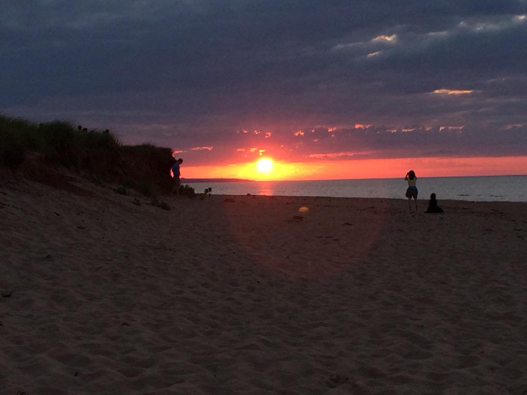 parkerm1919's tweet photo. Love the sunsets @CavendishBeach #MissingPEI @ParksCanadaPEI http://t.co/tkvO0ZZYyV
