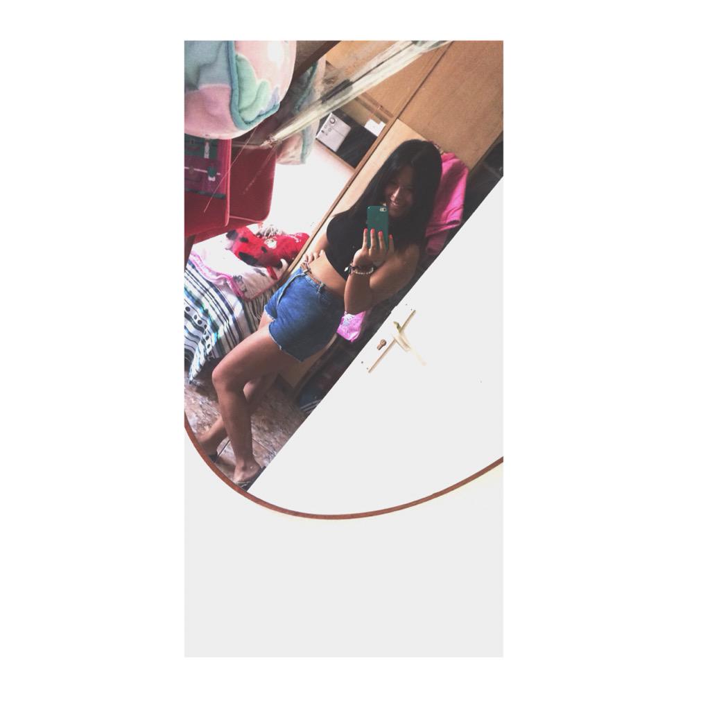 KeylaHA96's tweet photo. 😋😋 http://t.co/7N0ZVT0BDM