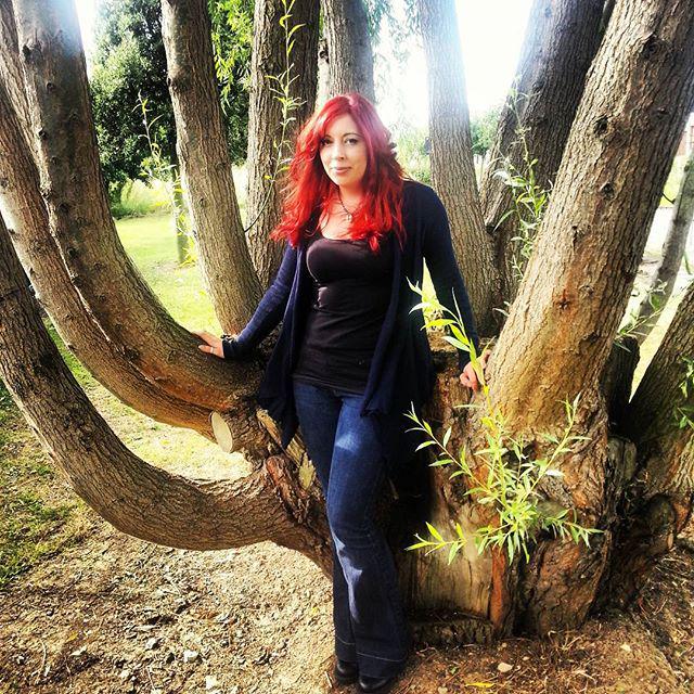 cleethorp_es's tweet photo. @cleethorp_es by axis_bold Cool looking tree. #treehugger #redhair #brightred #treesareourfriends #coolookingtree #โฆ http://t.co/iJqxVZ28Ex