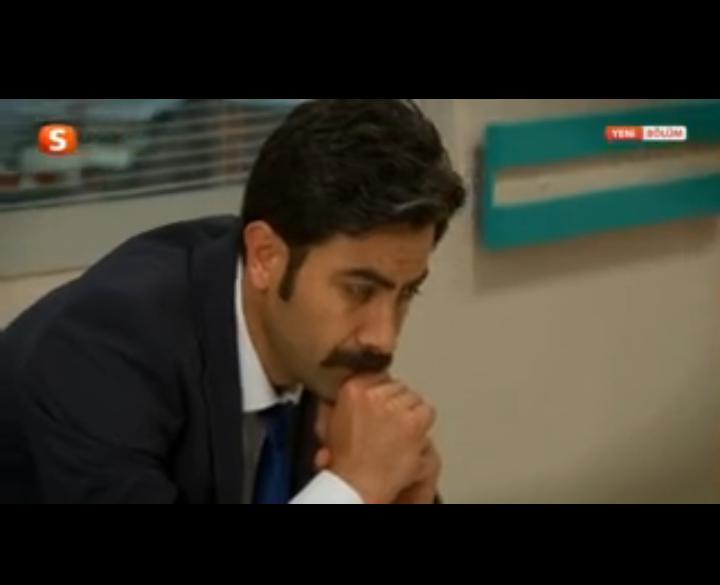cgturgut's tweet photo. Birazdan #çınarıngölgesinde buluşuyoruz 😆 @alperturkan ( not: Böyle sakin durduğuma bakmayın 😅😉 ) http://t.co/9ICEdReLdI