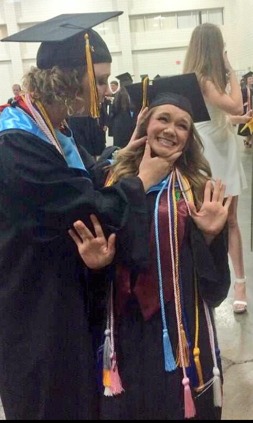 AlisaAnne24's tweet photo. Of all the roles we've had together, being best friends has been my fav. Happy Birthday Gingy/Momma/Kels #BeACrab ππ http://t.co/GoIjmAl6OZ