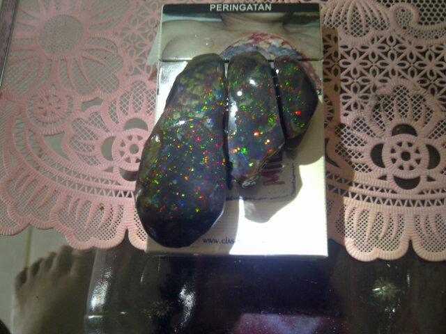 Rough Kalimaya Kristal Black Origin Banten,jumbo size, Cc: <a href="/AkikLovers/">Om jadoel</a> <a href="/akikindonesia/">Juragan Akik</a> <a href="/Gems_Batumulia/">Penjual Batumulia</a> <a href="/Gemstone_Indo/">Gemstone Nusantara</a>