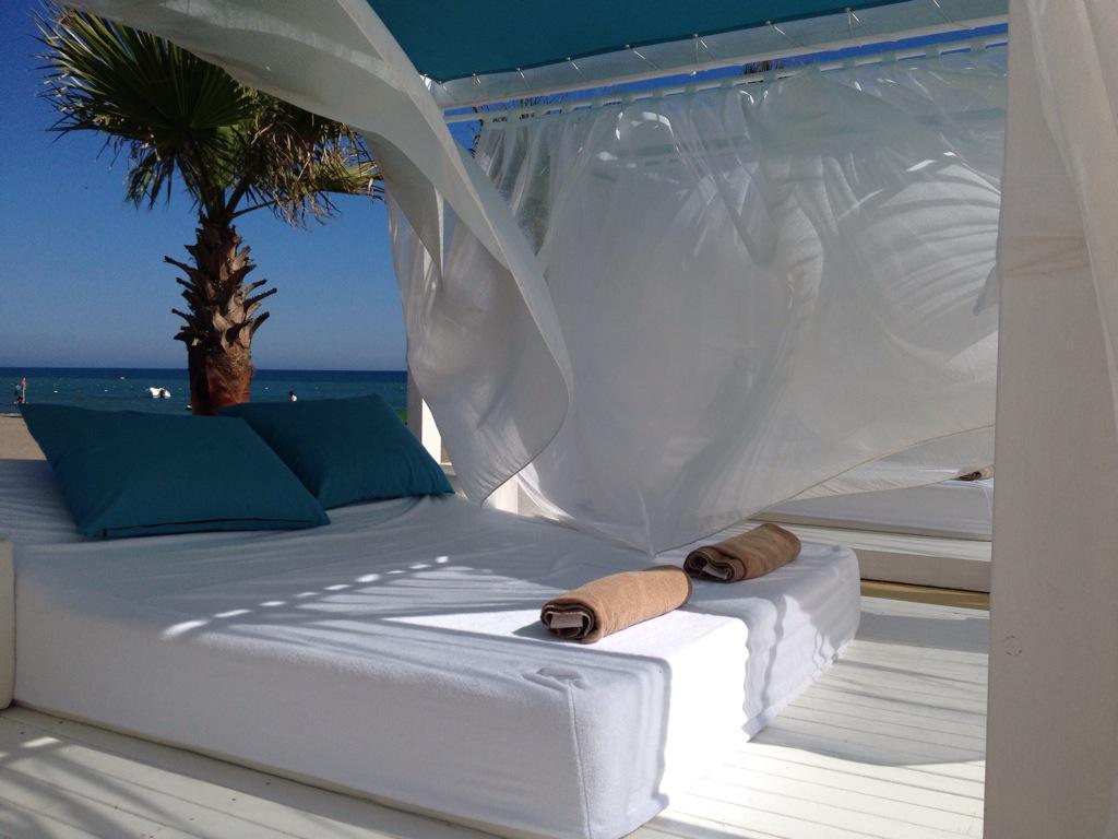 Voor de beste tennisvakantie ga je naar totaalintennis.nl  
GA JE MEE?