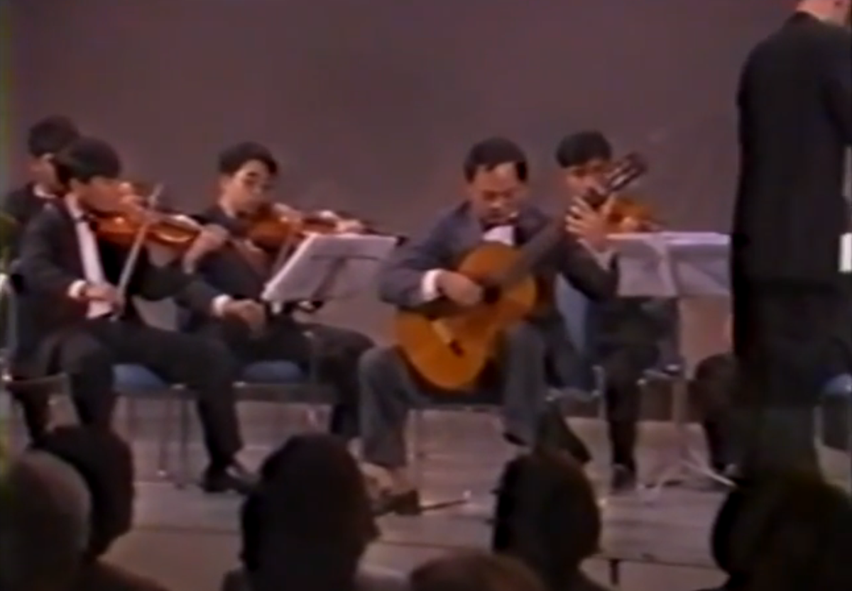 Concerto in D Major - Mr.Kiratinant Sodprasert &amp; Ibycus Orchestra
youtu.be/FvwxNuVuEoQ