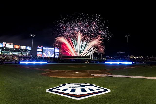 FalconPointe's tweet image. With #25GrandSlam, win BIG + watch free game of @RRExpress baseball on 9/5! Conditions apply: bit.ly/1g8cPoA