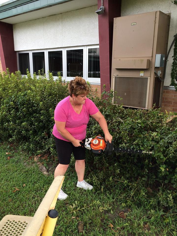 terry_robbitl's tweet photo. #cedargrovestrong! http://t.co/L2vPrCd1Sv