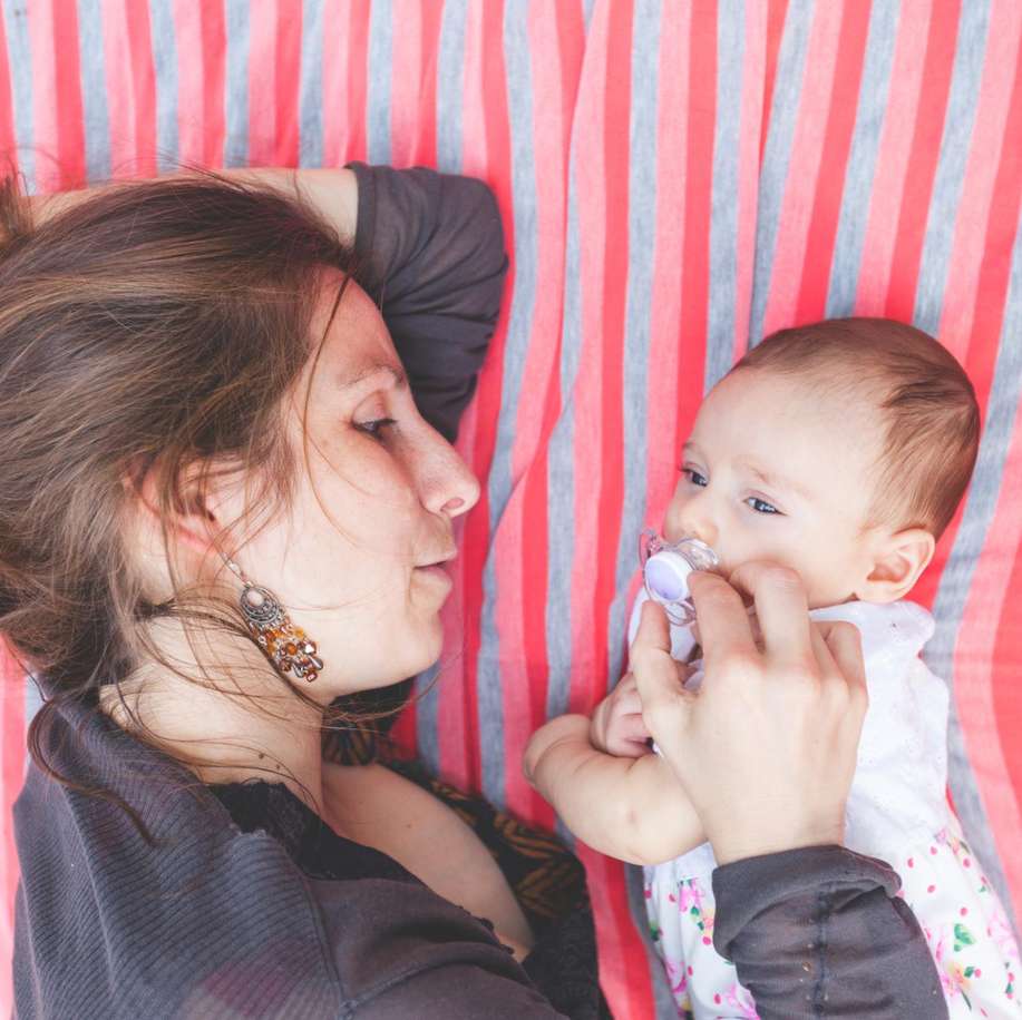 Diberi Empeng Sebelum Umur 1 Bulan, Anak Bisa Alami 'Bingung Puting' detik.id/VzXVTH  via <a href="/detikHealth/">detikHealth</a>