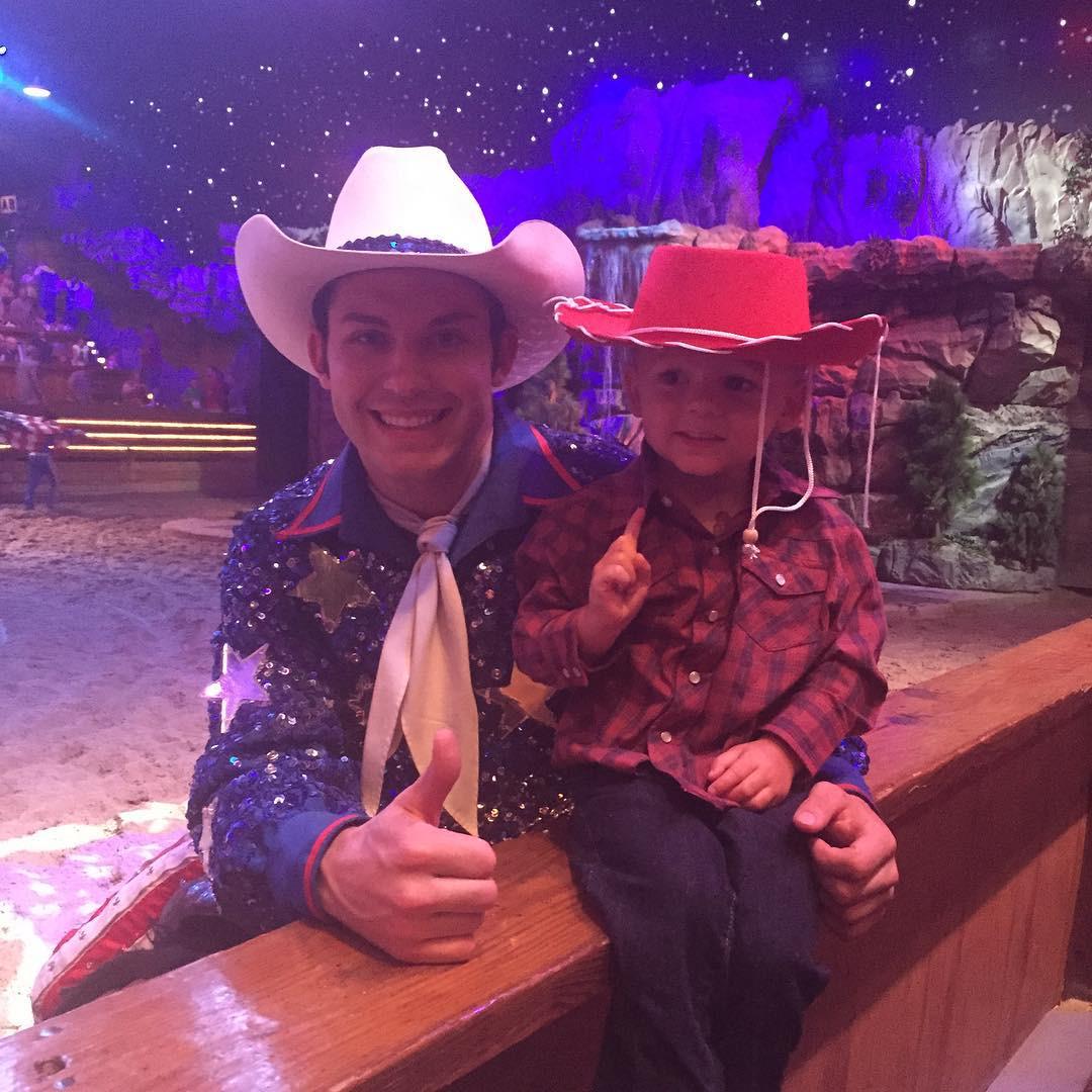 DollysStampede's tweet photo. Jaxson enjoyed his #FirstVisit to Dixie Stampede! Thanks @randalyn20 for sharing your #DixiePic. http://t.co/hfq8jB1Qv5