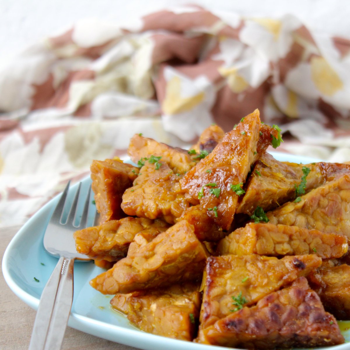 Heb jij vandaag ayam smoor en tempeh á l'orange besteld? Lucky you, dan hoef je niet te koken! #thuisbezorgd #Leiden